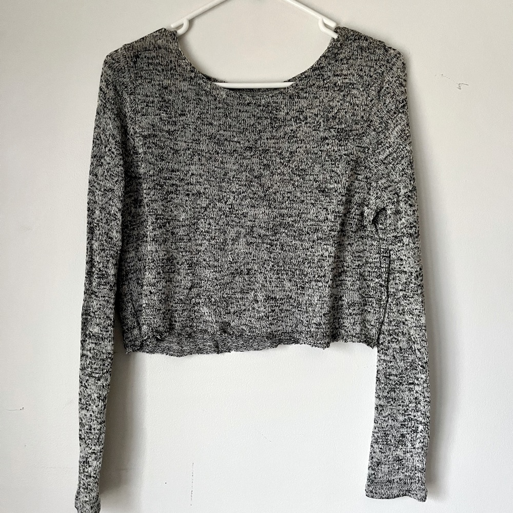 H&M Cropped Gray Sweater